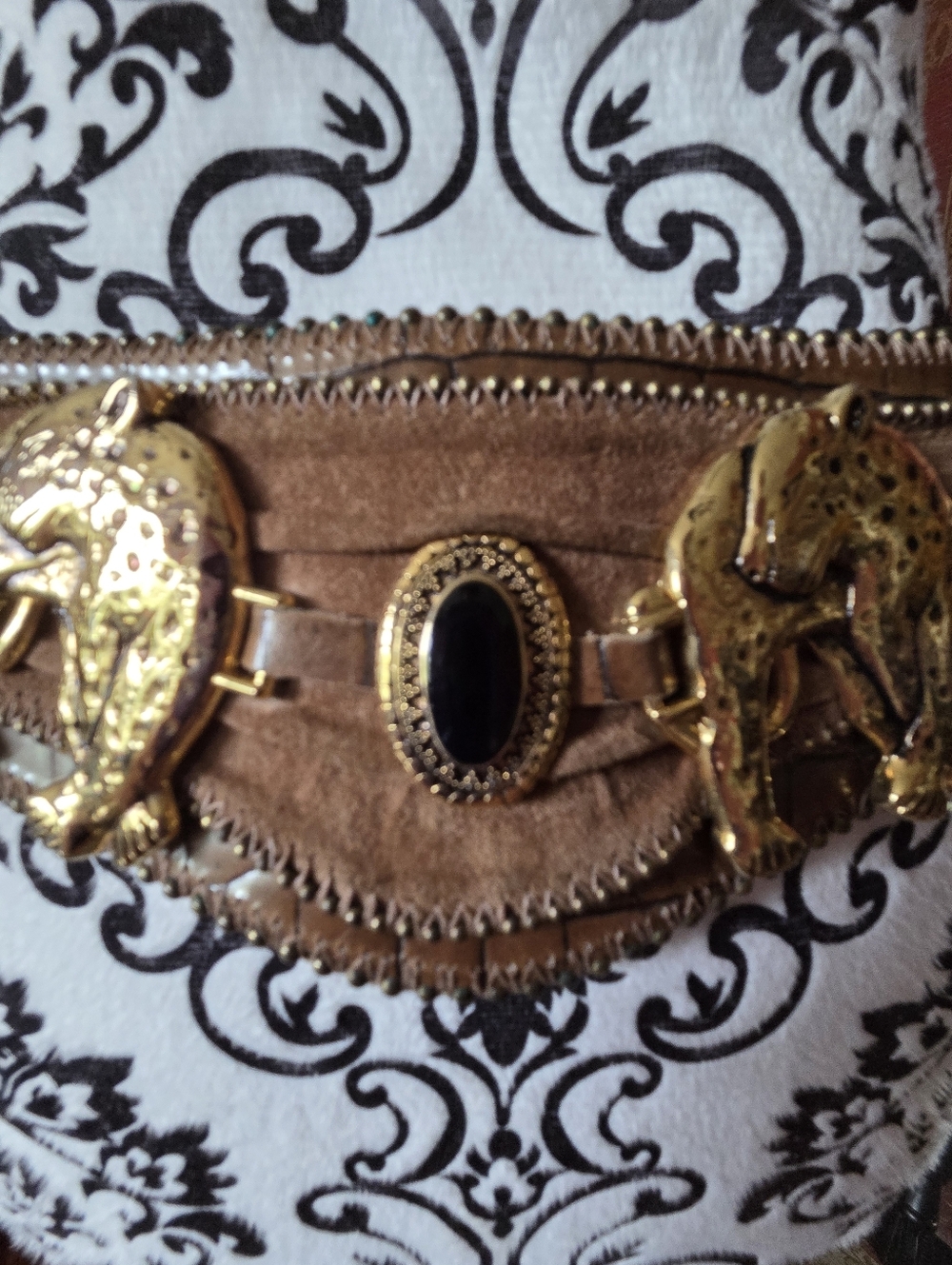 Y2k Streets AHEAD LEATHER Belt With Metal Leopards - Picture 3 of 16